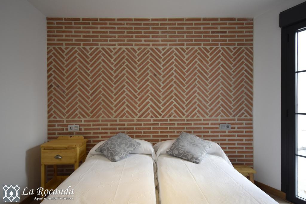 Apartamentos La Rocanda Coca Buitenkant foto