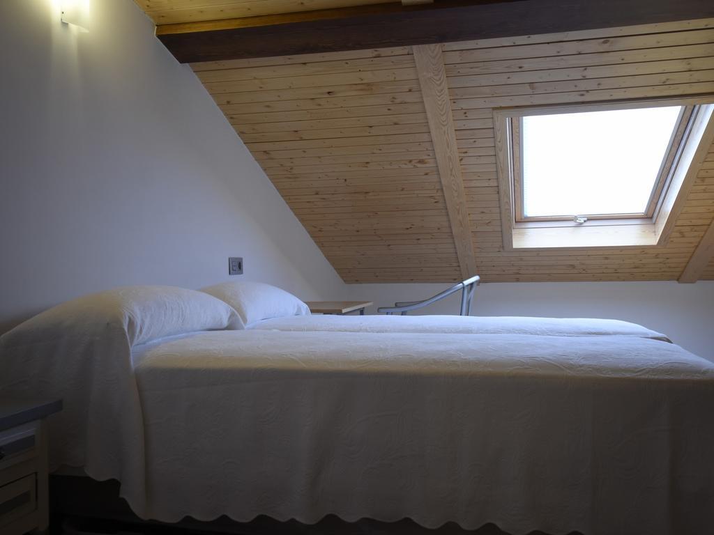 Apartamentos La Rocanda Coca Buitenkant foto