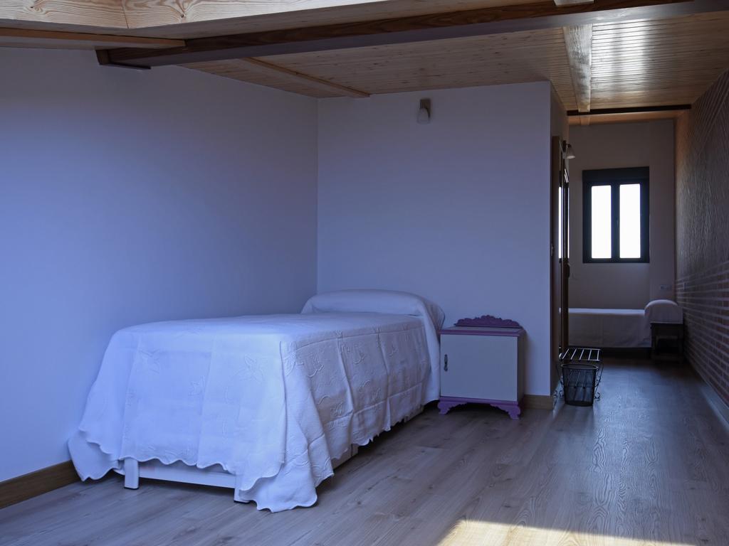 Apartamentos La Rocanda Coca Buitenkant foto