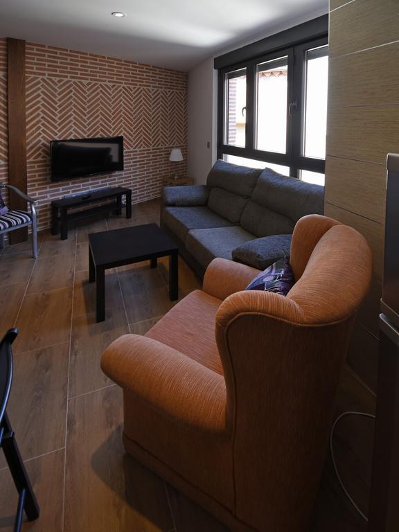 Apartamentos La Rocanda Coca Buitenkant foto
